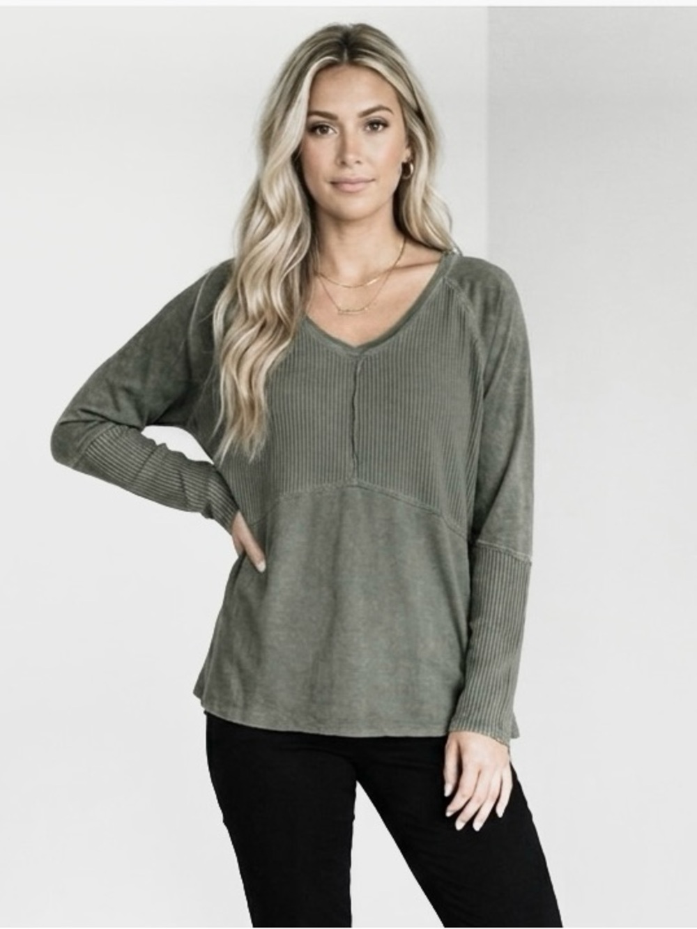 Versona Long Sleeve Tunic Top V Neck Ribbed Raglan Sleeve Olive Green Soft Large